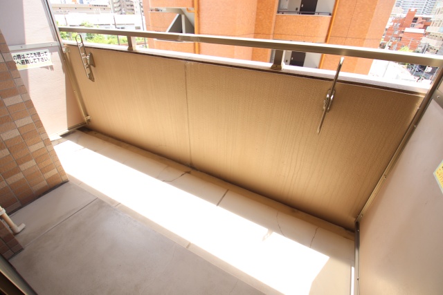 バルコニー　※別室の参考写真の為、現況優先です。