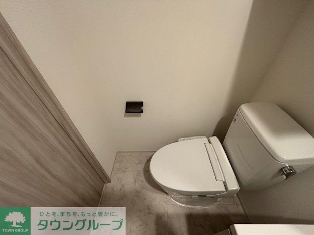 トイレ　同物件別部屋写真