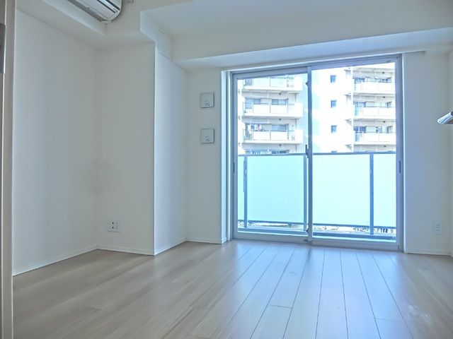 居室・リビング　★白を基調としたお部屋★