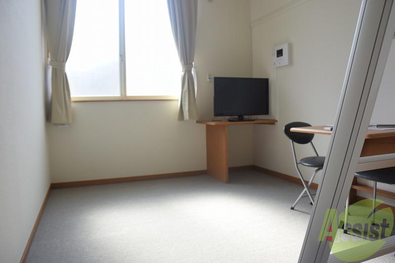 居室・リビング　２Ｆは絨毯です！！