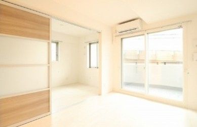 居室・リビング　☆明るい居室☆