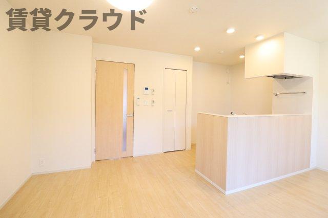 居室・リビング　こちらのリビングで趣味の時間をお楽しみください