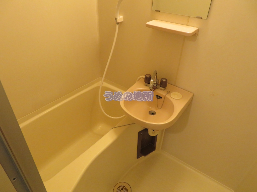 バス・シャワールーム　浴室