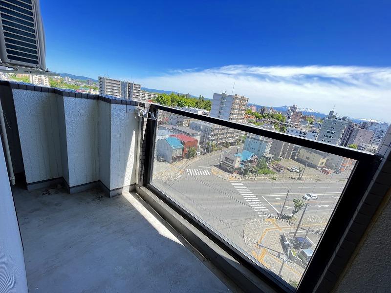 バルコニー　バルコニー