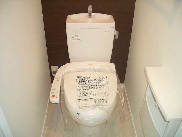 トイレ　別号室イメージ