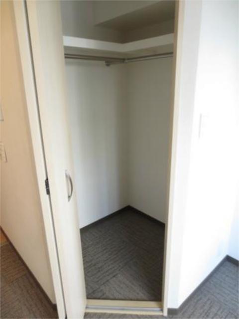 収納　ウォークインクローゼット