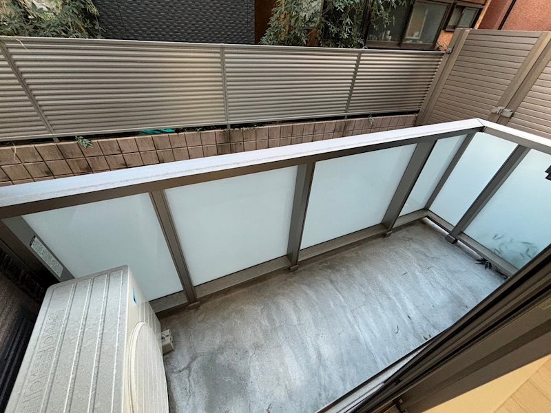 バルコニー　バルコニーがあるので洗濯物が干しやすいでえす