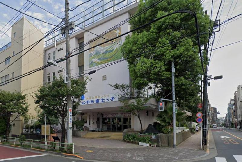 小学校　台東区立富士小学校（小学校）まで300m