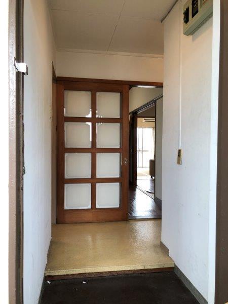 玄関　前回募集時の写真です