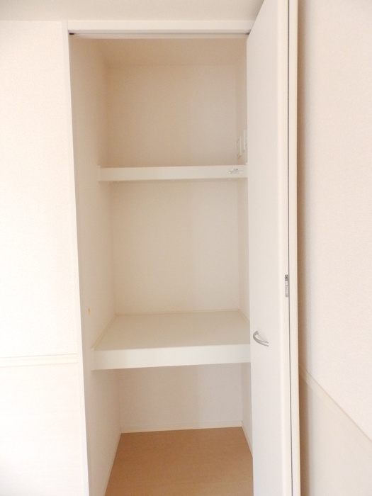 収納　収納 インターネット接続？