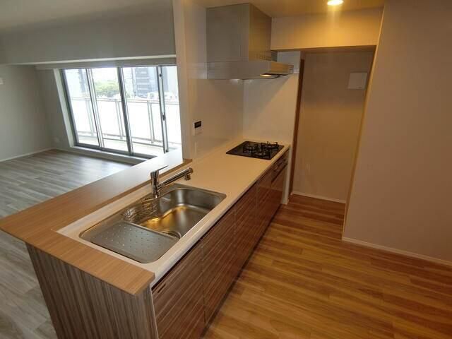 キッチン　コンパクトなキッチンで掃除もラクラク