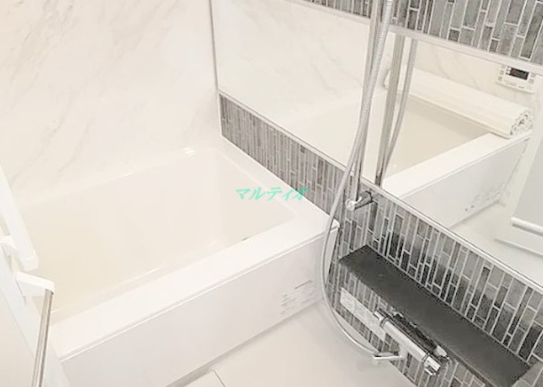 バス・シャワールーム　浴室