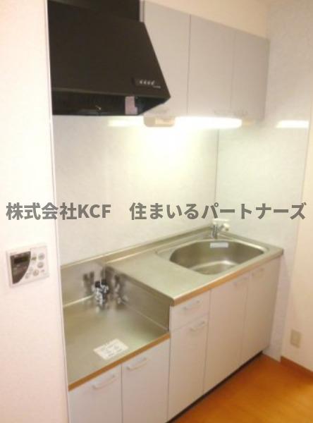 キッチン　コンパクトなキッチンで掃除もラクラク