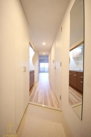 玄関　セレニテ堺筋本町プリエ