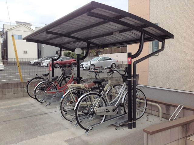 その他　駐輪場あり