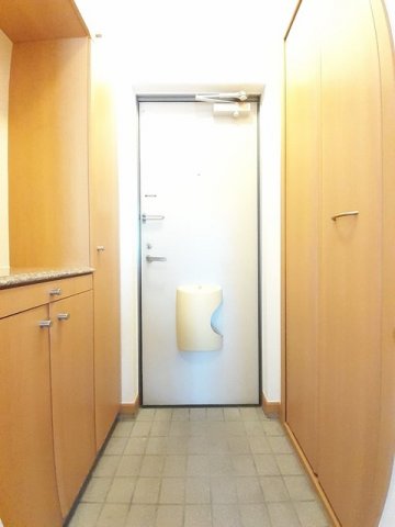 玄関　ゆったりとした玄関です