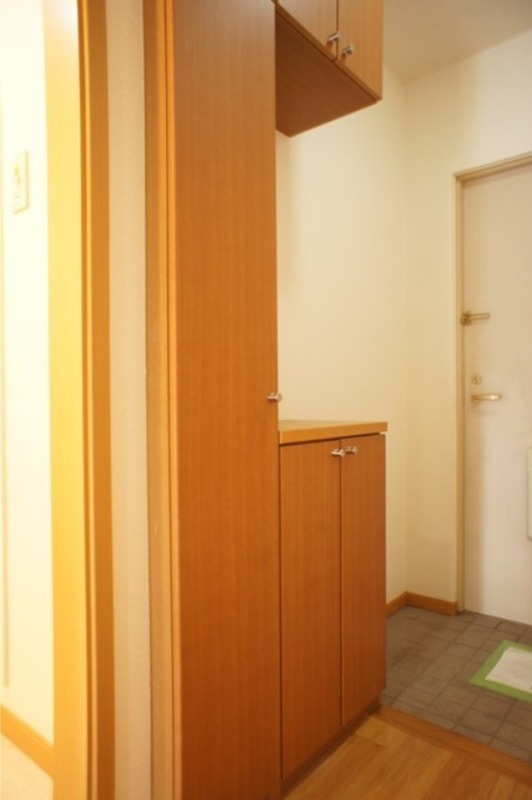 玄関　図面と現状に相違がある場合には現状を優先