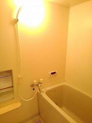 バス・シャワールーム　浴槽