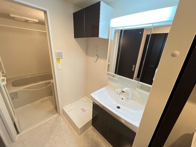 洗面設備　洗髪洗面化粧台