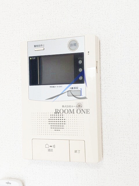セキュリティ　モニター付きインターホンです。