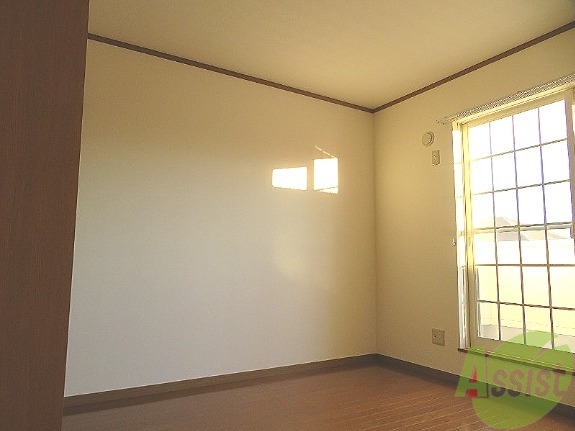 その他部屋・スペース　こちらは７．１帖の洋室です。家具の配置等お考え下さい。