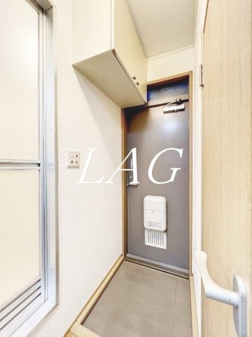 玄関　玄関です。