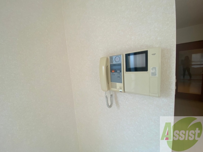 セキュリティ　ＴＶモニター付インターホンです。来客者の顔が見えるので安心！