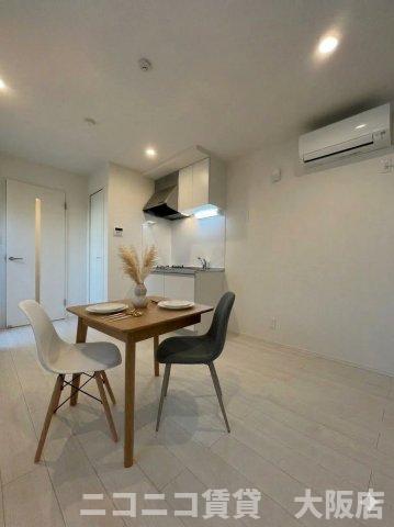 居室・リビング　モデルルームイメージの為、現状を優先いたします