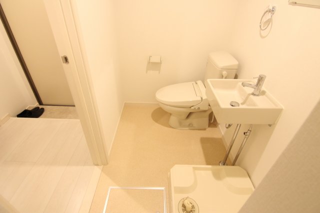 洗面設備　他のお部屋の参考写真となります。