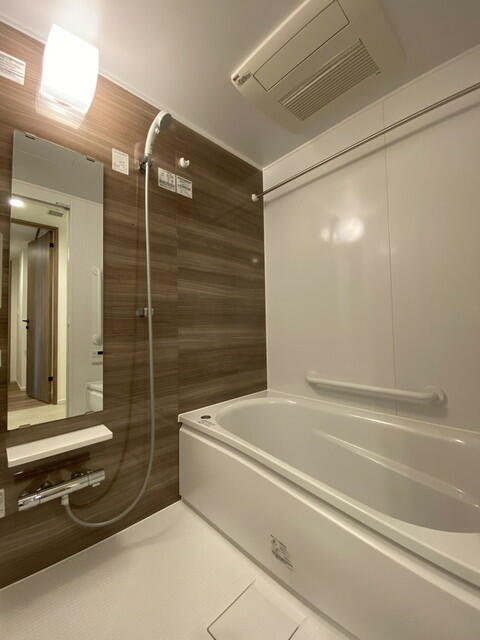 バス・シャワールーム　※写真は同タイプ住戸です。