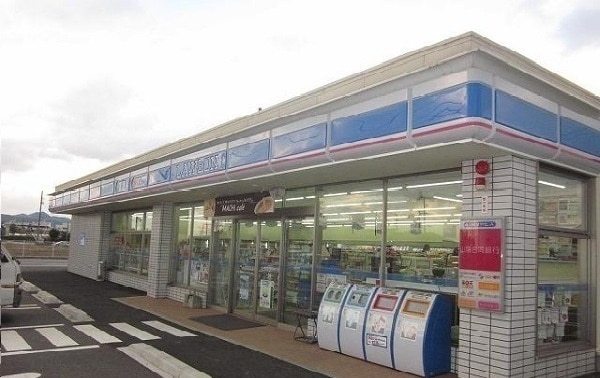コンビニ　ローソン（コンビニ）まで270m