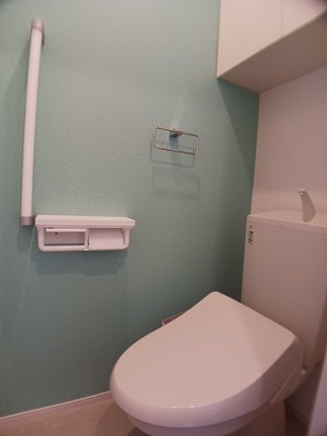 トイレ　落ち着いたトイレです