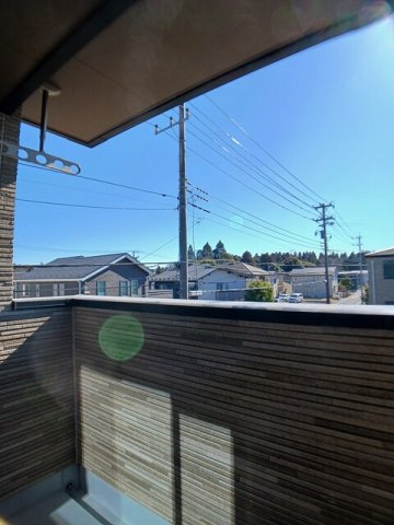 バルコニー　お洗濯にも便利なバルコニー付き