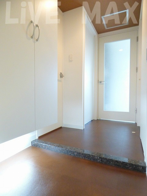 玄関　※写真と異なる場合現状優先