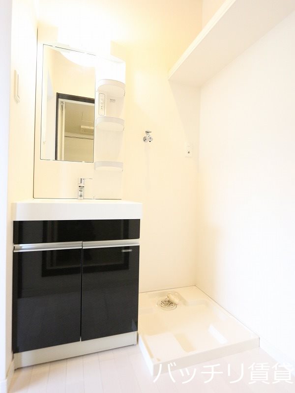 洗面設備　同型タイプの為、現状を優先いたします