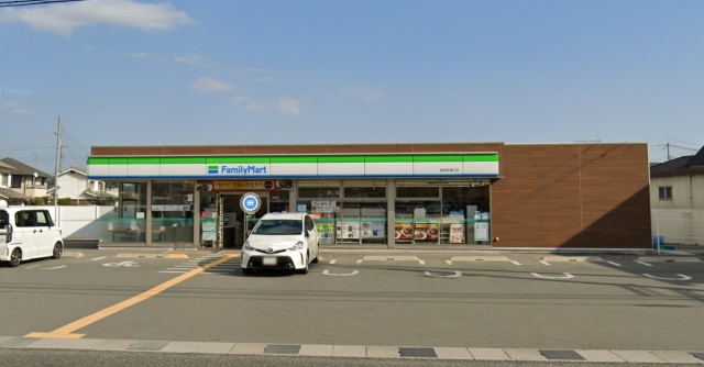 コンビニ　ファミリーマート　香寺町溝口店（コンビニ）まで1500m