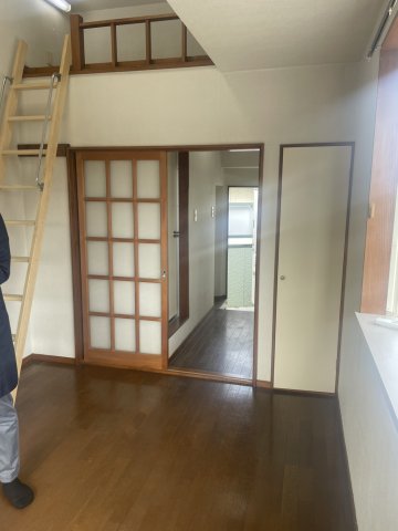 その他部屋・スペース　ゆったりとした居間です