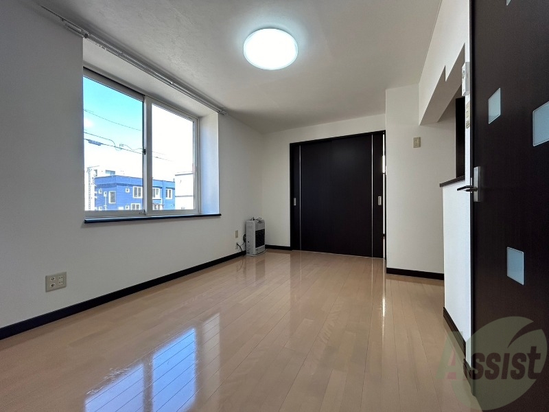 居室・リビング　広くてキレイなＬＤＫが広がっていて、充実した生活が送れそう。