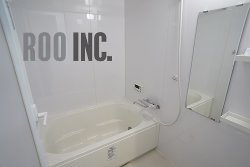 バス・シャワールーム　写真は反転のお部屋です