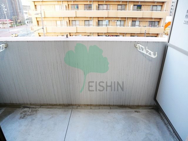 バルコニー　日当たりの良いバルコニーです！