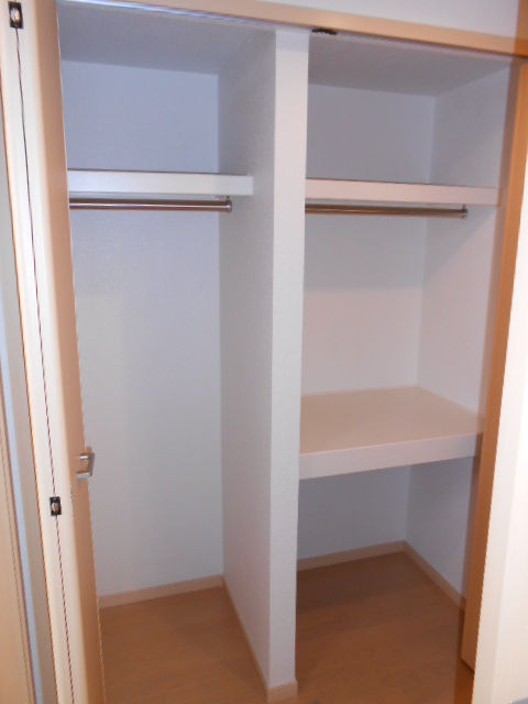 収納　クローゼット・納戸（各半間づつ）完備