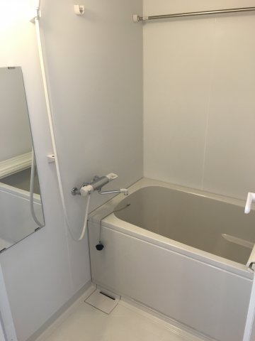 バス・シャワールーム　きれいなお風呂です