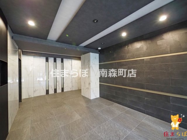 エントランス　共用部の印象も大切に