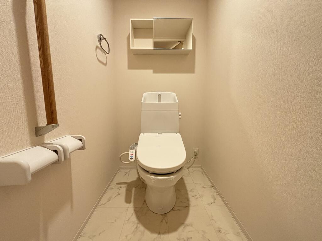 トイレ　別号室参照