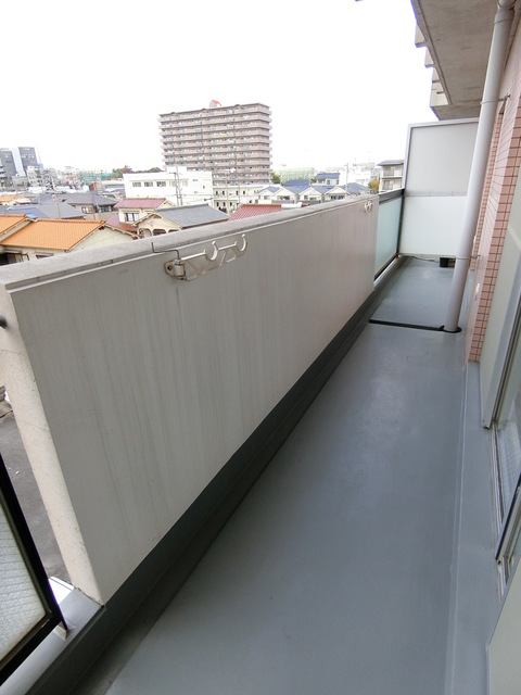 バルコニー　見晴らしのいいバルコニー