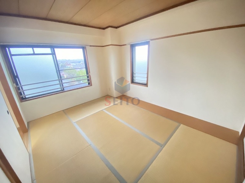 バルコニー　間取りが反転の５０１のお写真です。現状を優先します。