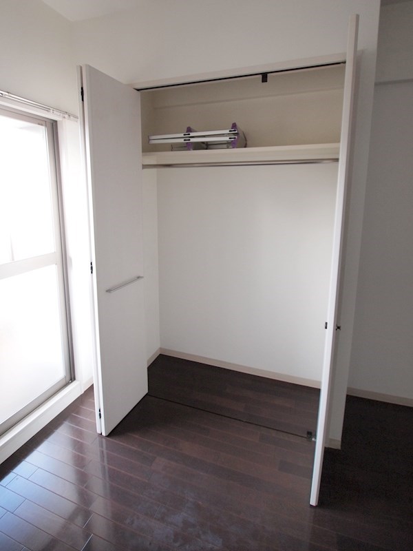 収納　収納。ミニ脚立は設備としてついています。