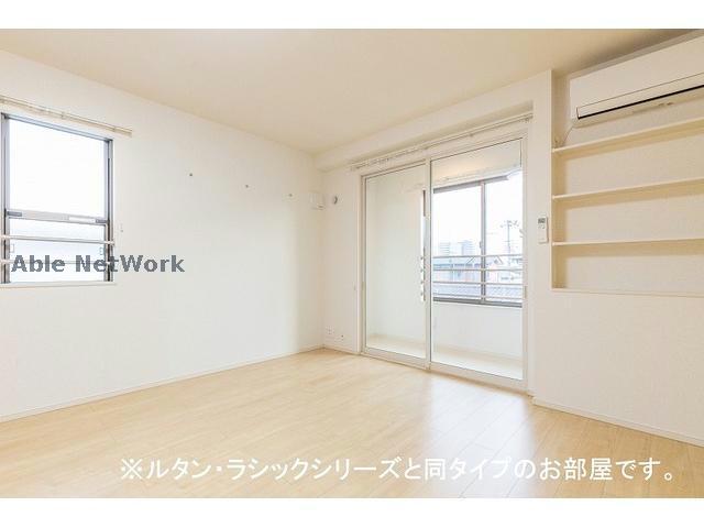 居室・リビング　※同型タイプ参考写真