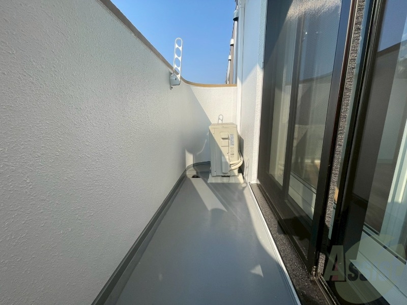 バルコニー　バルコニーが付いていますので一息ついてみてはいかがですか。