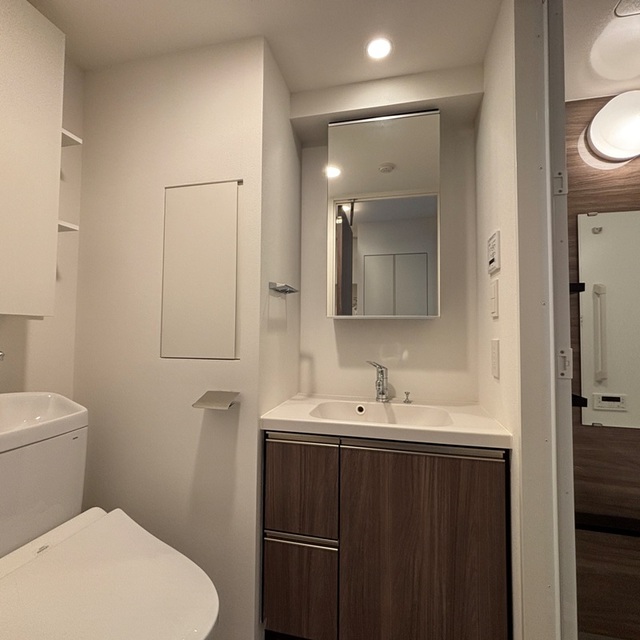 洗面設備　※写真は同タイプ住戸です。